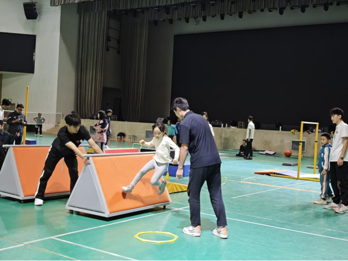 成都市成华区信德社会工作服务中心2024年11月9日活力四射!体适能体验活动正式开课啦(图2)